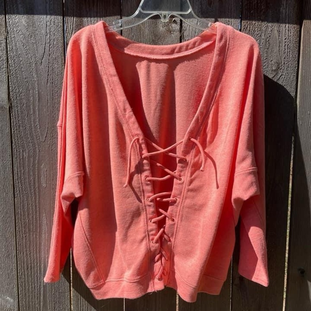 Small Forever 21 tie back sweatshirt NWT
